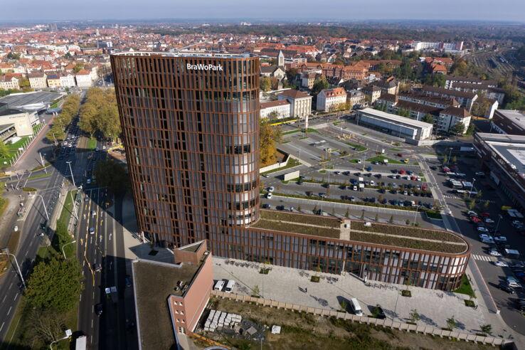 BraWoPark Business Center II. Unser Büro befindet sich ganz rechts im EG.