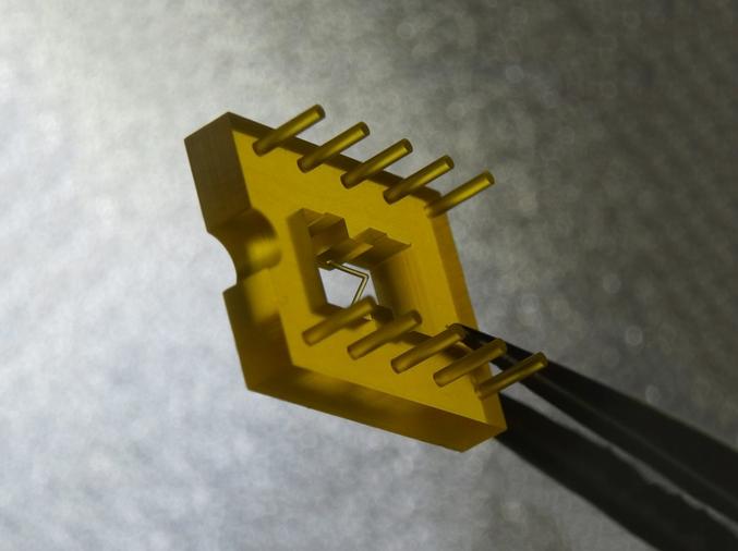 Demonstrator for additive manufacturing of highly precise conductive components