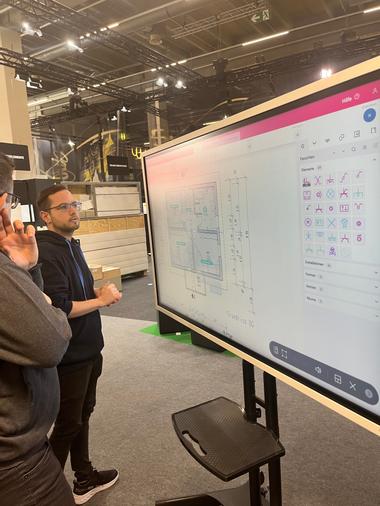 Three months into working at JETPLAN, Alex showcases the app at the Light+Building fair in Frankfurt