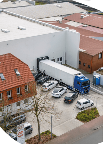 Bürogebäude und Warenanlieferung