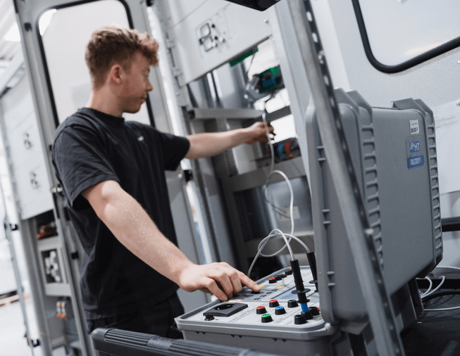 Arbeiten im Prüffeld