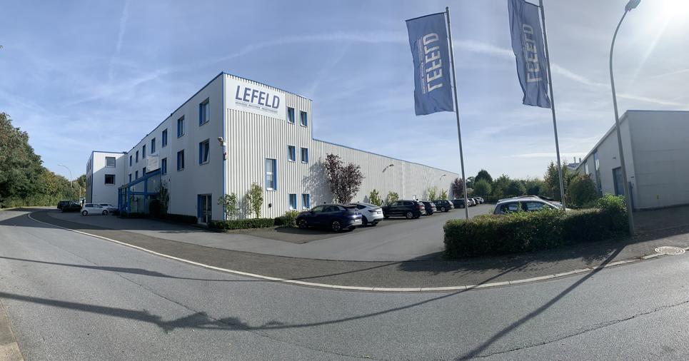 Hauptgebäude Konrad-Adenauer-Str.