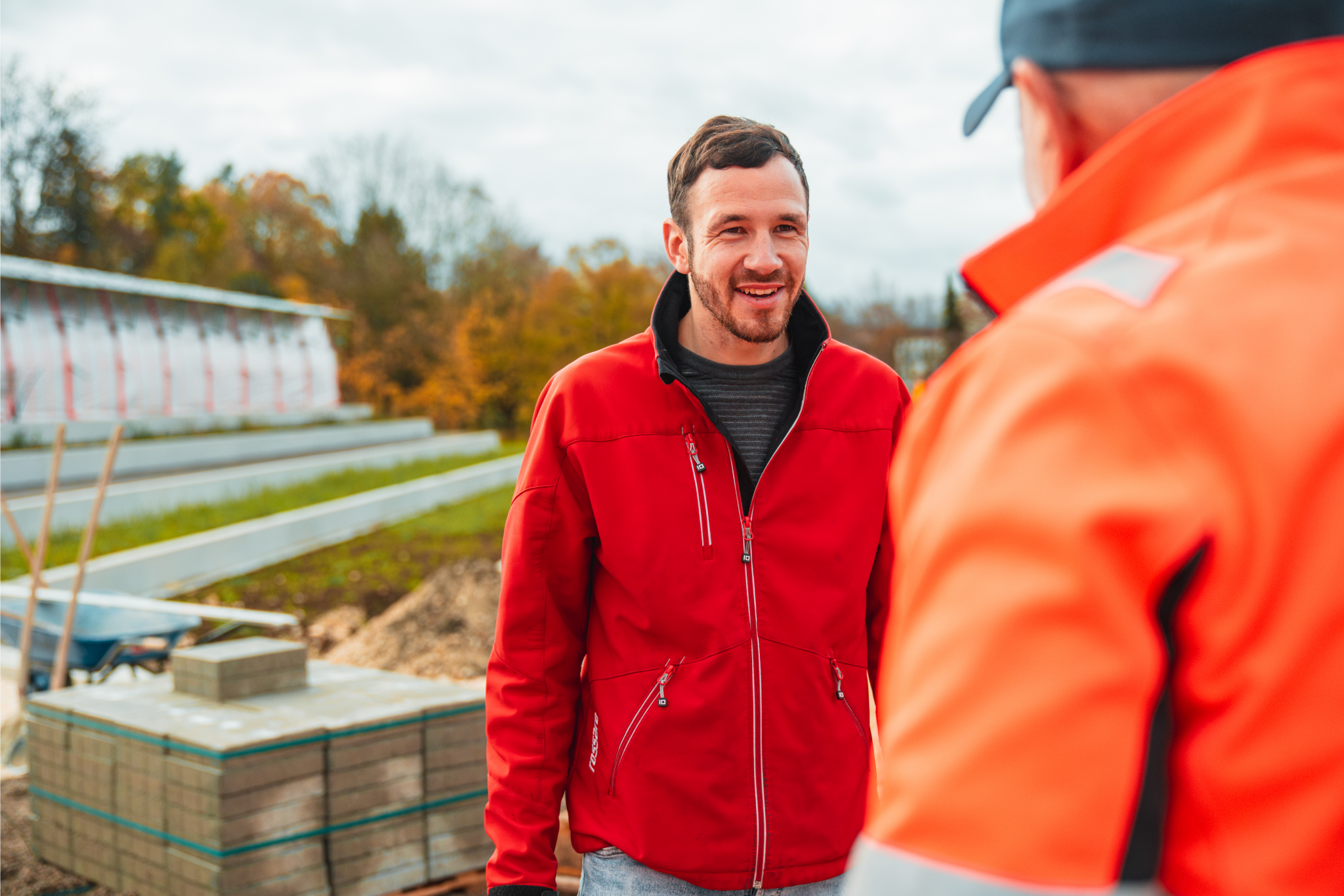 Bauleiter auf der Baustelle