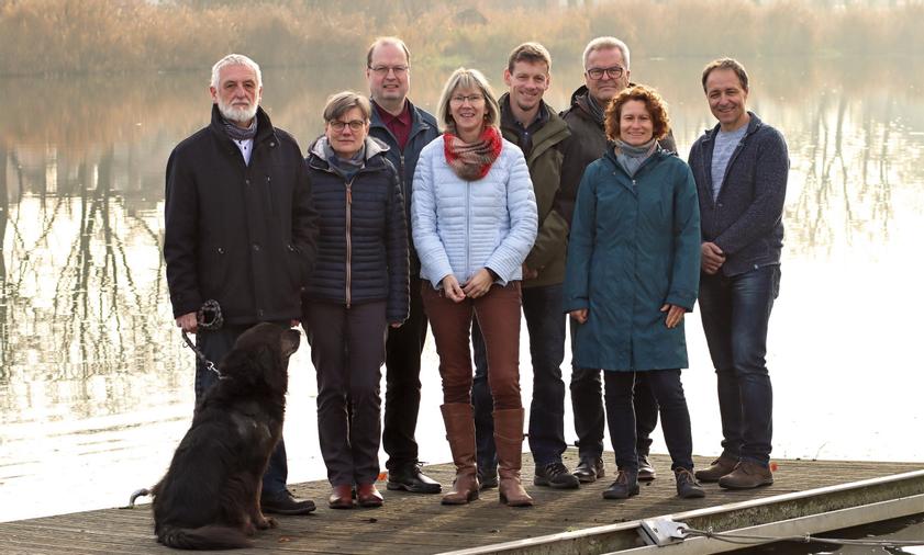 Büro-Mitarbeiterinnen und Mitarbeiter