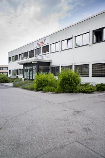 Bürogebäude