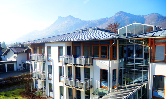 Haus mit Berg