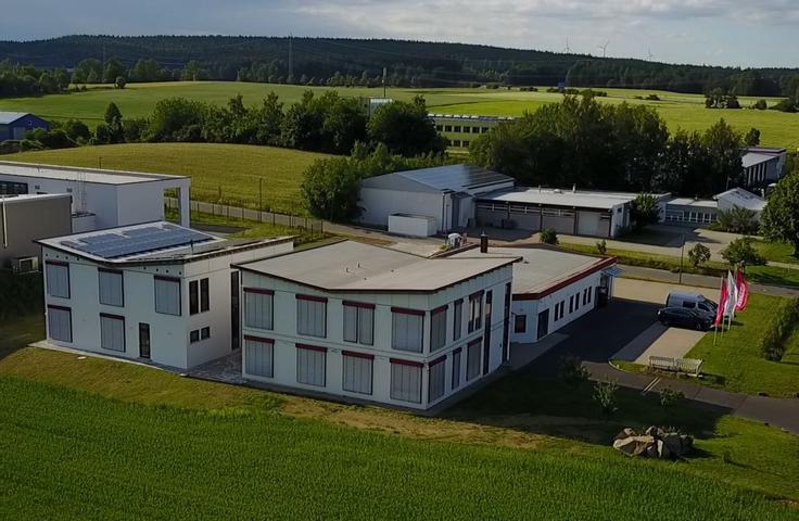 Drohnenaufnahme Firmengebäude